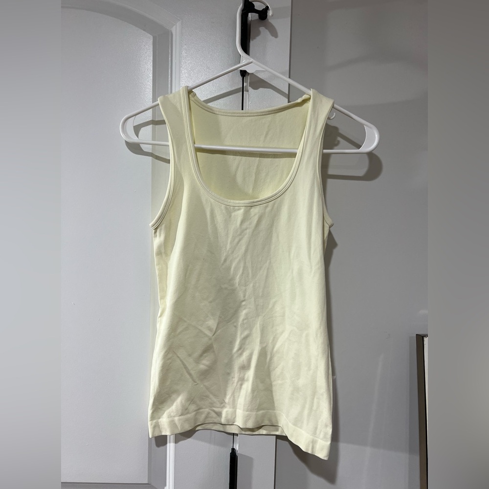 Ivory Yelette tank. Brand new